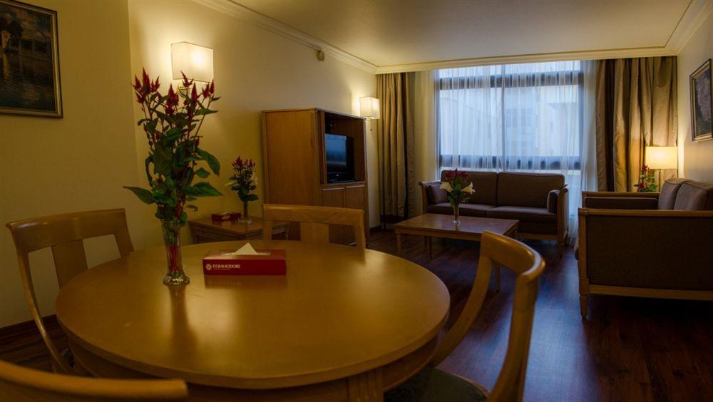 Le Commodore Hotel Beirut Eksteriør bilde