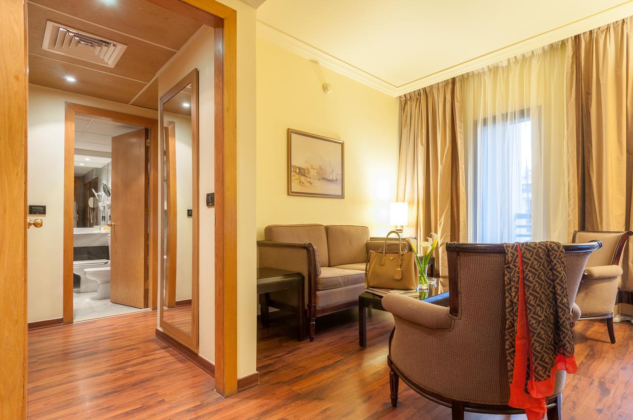 Le Commodore Hotel Beirut Eksteriør bilde